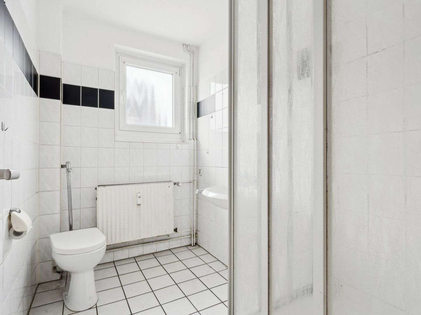 Immobilie in Nordstemmen - Nordstemmen-Heyersum: Zweifamilienhaus mit Garage auf ca. 833 m² großem Grundstück - Bild 7