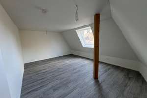 Sonnige und großzügige Maisonette-Wohnung in Kiel-Düsternbrook – Die vollständige Adresse der Immobilie erhältst du vom Anbieter., 24105 Düsternbrook, Kiel – Vorschaubild 7