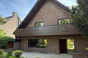 Freistehendes Einfamilienhaus mit Ausbaupotenzial im Dachgeschoss in ruhiger Lage von Krefeld – Die vollständige Adresse der Immobilie erhältst du vom Anbieter., 47802 Traar, Krefeld – Vorschaubild 10