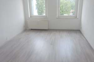 Geräumige helle 3-Raumwohnung mit Einbauküche – Simonstraße 14, 39114 Cracau, Magdeburg – Vorschaubild 4