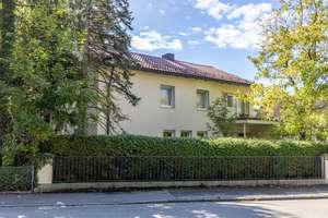 Viel Raum, viele Möglichkeiten – großzügiges Wohn- und Geschäftshaus mit Garten, Terrasse und Balkon – 85521 Ottobrunn – Vorschaubild 11