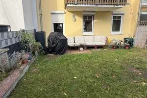 Lichtdurchflutete 2,5-Zimmer-Wohnung mit zwei Terrassen und zwei Gärten in ruhiger Lage von Mannheim