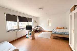 Nahe Donau: Helle 3- Zimmer Wohnung mit neuem Bad, Balkon & Stellplatz – Silcherstr. 9, 89231 Neu-Ulm – Vorschaubild 2