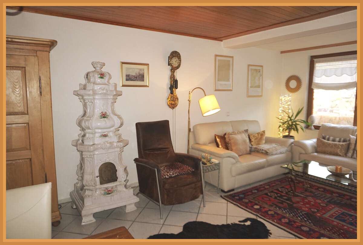 Immobilie in Bad Peterstal-Griesbach - Wohnen mit Weitblick: Stilvolle 2-Zimmer-Wohnung in Hanglage von Bad-Peterstal Griesbach ! - Bild 3