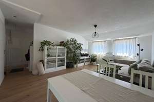 Helle 2,5 Zimmerwohnung in Stuttgart-Hedelfingen in ruhiger Lage mit Aussicht ins Grüne