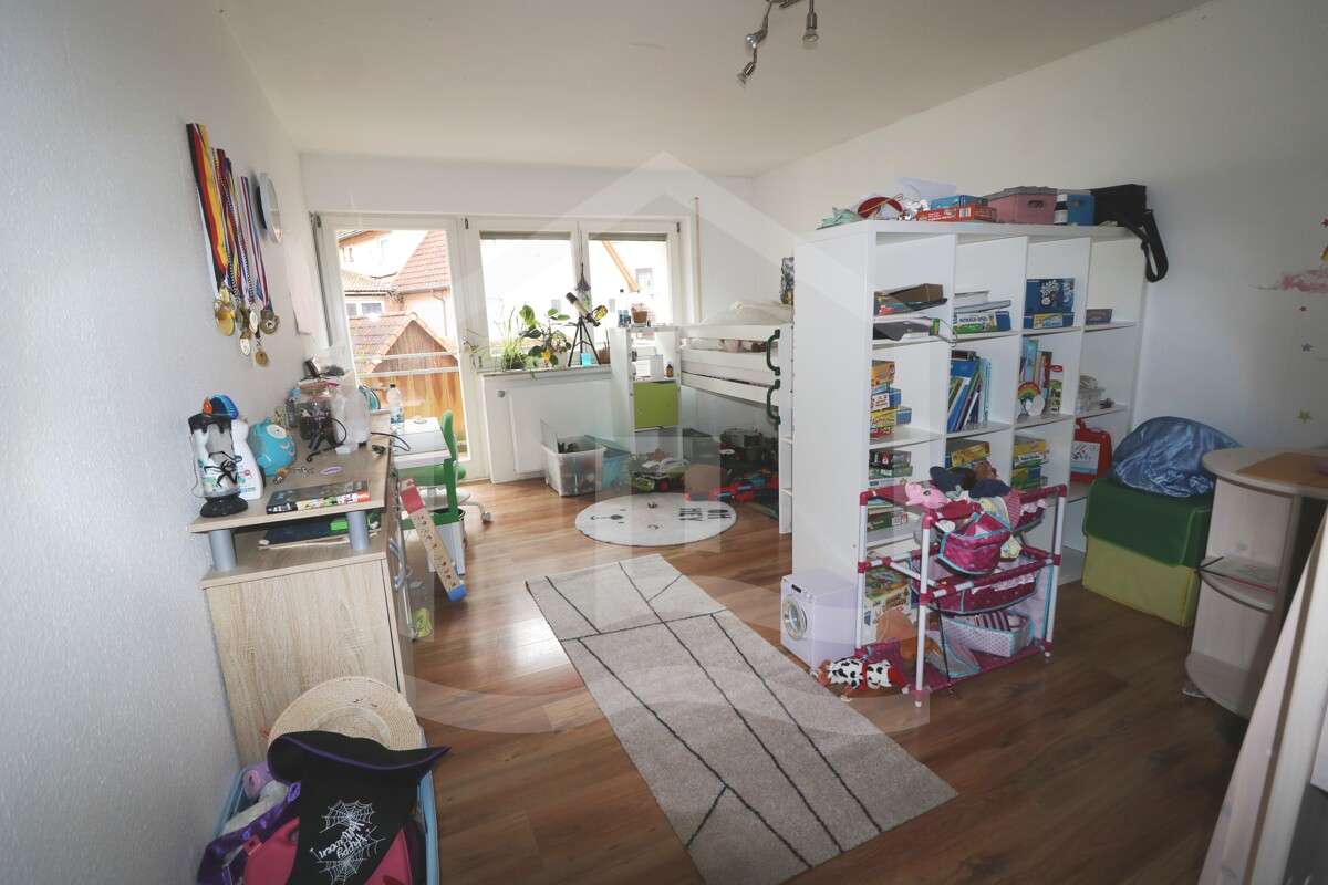 Immobilie in Widdern - Einfamilienhaus mit vielseitigen Nutzungsmöglichkeiten und großzügigem Platzangebot - Bild 3