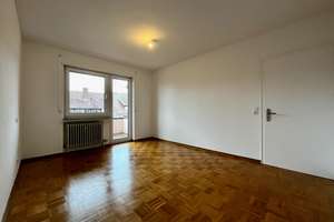Helle drei Zimmer Wohnung an der Gänsheide (Stuttgart Ost) – Die vollständige Adresse der Immobilie erhältst du vom Anbieter., 70184 Gablenberg, Stuttgart – Vorschaubild 3