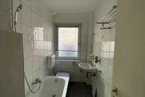 2,5-Zimmer - WHG mit Balkon - Innenstadtnähe - Renoviert – Ursulastrasse 19, 44793 Kruppwerke, Bochum – Vorschaubild 4