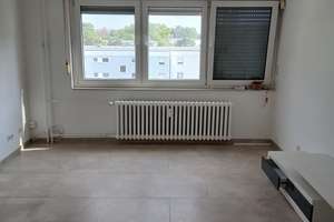 Renovierte 3-Zimmer-Wohnung mit Balkon und Fernblick im 5. OG – Erbbaurecht