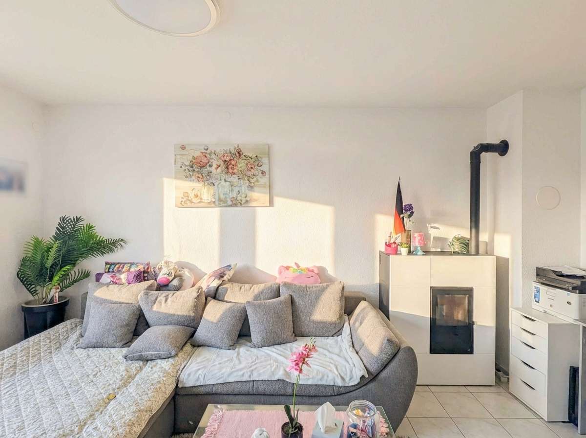 Immobilie in Auenwald - Gemütliche 3-Zimmer-Wohnung mit sonnigem Balkon und Naturblick - Bild 6