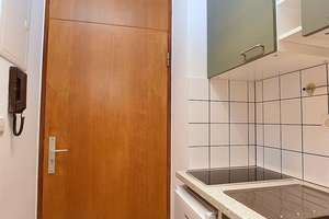 Voll möbliertes Apartment mit Balkon in Stuttgart West – Die vollständige Adresse der Immobilie erhältst du vom Anbieter., 70176 Feuersee, Stuttgart – Vorschaubild 9