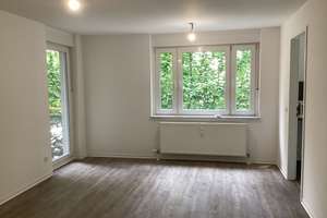 schöne 2-Zimmer-Wohnung mit Balkon und neuer Einbauküche – Mirastr. 1A, 12529 Schönefeld – Vorschaubild 3