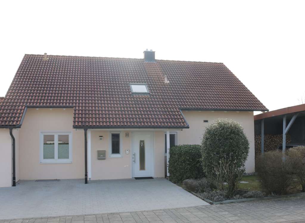 Immobilie in Neuenstein - Elegantes Einfamilienhaus (11 Zi.) in Neuenstein - Baujahr 2006 - Bild 2