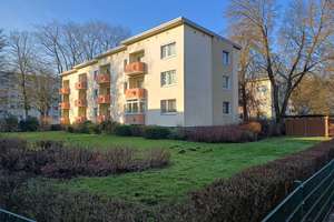 Freistehende helle 3-Zimmer-Wohnung mit Balkon in Bremen