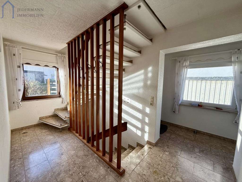 Immobilie in Bilshausen - Zweifamilienhaus mit Wintergarten, Sauna & Garten in Göttingen - Bilshausen! - Bild 3