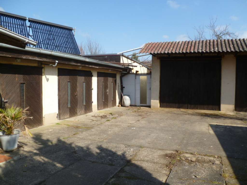 Immobilie in Eberswalde - Doppelhaushälfte mit Nebengelass ohne Makler Clara Zektin Siedl. - Bild 1