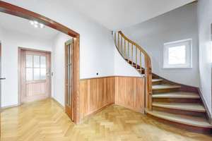 Traum-Garten mit Traumhaus - 182 m², 8 Zimmer auf 806 m² Grundstück zentral in Heubach – Die vollständige Adresse der Immobilie erhältst du vom Anbieter., 73540 Heubach – Vorschaubild 4