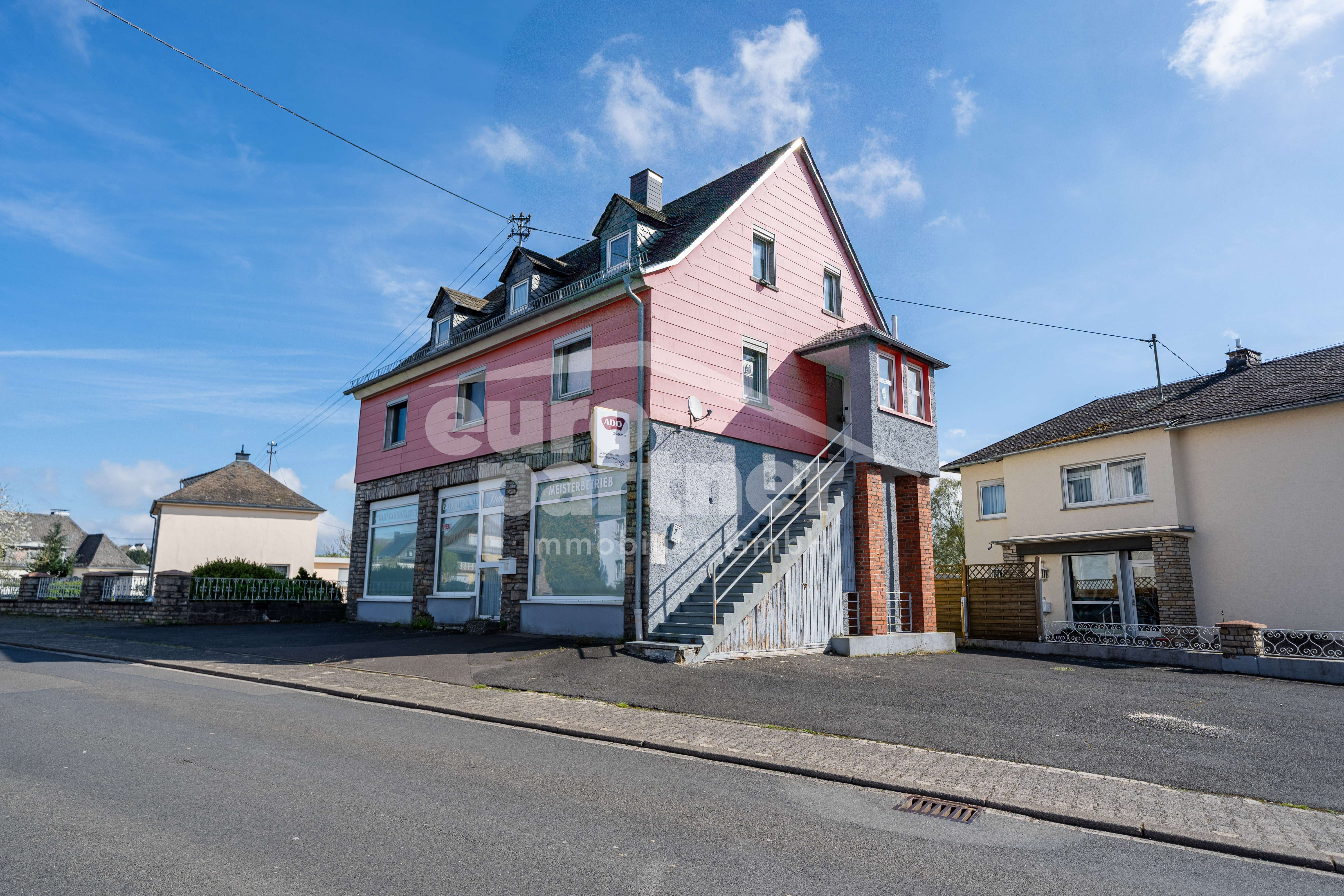 Obergeschosswohnung in verkehrsgünstiger Lage von Herborn!, Birkenfeld Kreis – Bild 2