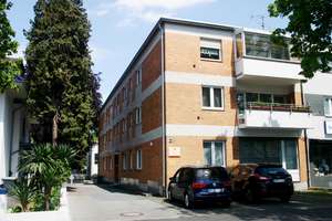 Top renovierte Vier – Zimmer- Eigentumswohnung in Stadtlage von Bad Godesberg
