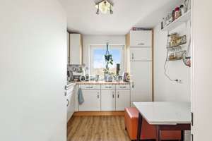 ***Großzügige 4,5-Zimmer-Wohnung mit Westbalkon*** – Die vollständige Adresse der Immobilie erhältst du vom Anbieter., 93051 Großprüfening-Dechbetten-Königswiesen, Regensburg – Vorschaubild 8