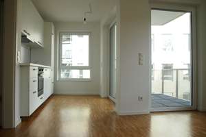 Helle 2-Zimmer-Wohnung mit Balkon im Südviertel von privat