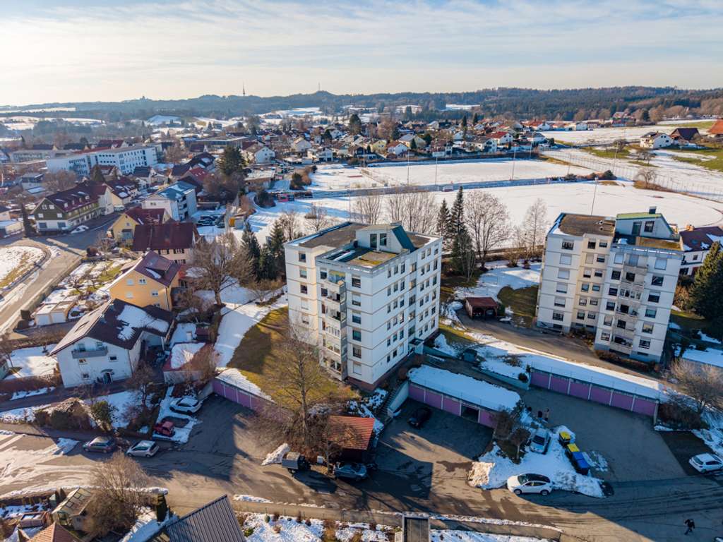 Immobilie in Vogt - Ihre perfekte Kapitalanlage in Vogt - modernisierte 2-Zimmer-Wohnung mit Balkon - Bild 1