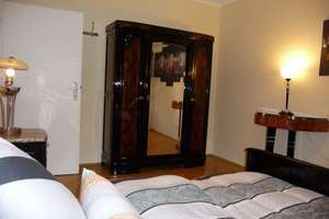 Exklusive 3-Zimmer-Wohnung mit Traumgarten und wohnlich ausgebautem Untergeschoss!  – Die vollständige Adresse der Immobilie erhältst du vom Anbieter., 40547 Lörick, Düsseldorf – Vorschaubild 8