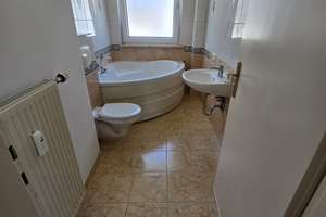 Helle 2-Zimmer-Wohnung mit großer Badewanne in Essen-Frohnhausen – Königsteiner Str. 1, 45145 Frohnhausen, Essen – Vorschaubild 3