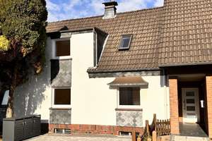 Erstbezug nach Sanierung: freundliches Haus mit sechs Zimmern in Leichlingen (Rheinland) – Die vollständige Adresse der Immobilie erhältst du vom Anbieter., 42799 Leichlingen (Rheinland) – Vorschaubild 1