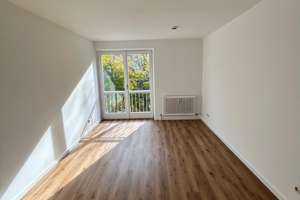Charmante 3-Zimmer-Wohnung mit Wohlfühlatmosphäre und bester Anbindung – Die vollständige Adresse der Immobilie erhältst du vom Anbieter., 81379 Obersendling, München – Vorschaubild 3