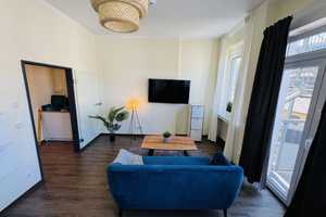 *City-Apartment* 3 Zimmer-Wohnung mit Balkon möbliert inkl. W-Lan & TV & Strom – Köln – Vorschaubild 2