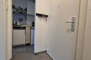 Charmantes und ruhiges 1-Zimmer-Apartment nahe Flaucher und Isar – Brehmstraße 2, 81543 Siebenbrunn, München – Vorschaubild 2