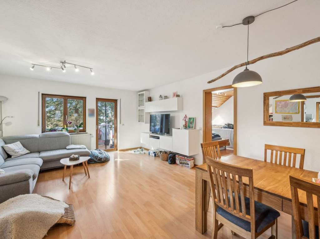 Immobilie in Ottersweier - Gepflegte 4-Zimmer-Eigentumswohnung mit Balkon und TG-Stellplatz in Ottersweier - Bild 4