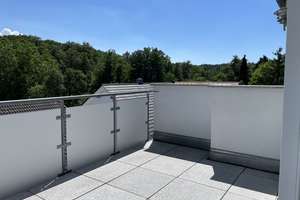 Wohnen in unverbaubarer Aussichtslage – 4 Zi.-DG-Wohnung mit Garage ! – Die vollständige Adresse der Immobilie erhältst du vom Anbieter., 72770 Ohmenhausen, Reutlingen – Vorschaubild 4