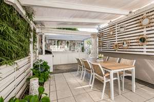 Perfektes Familienhaus in Pankow : 151 m² Wohnfläche mit Garten, Pool und viel Platz – Die vollständige Adresse der Immobilie erhältst du vom Anbieter., 13156 Niederschönhausen, Berlin – Vorschaubild 12