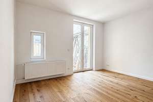 Ihre ruhige Wohlfühloase mit eigener Terrasse – Die vollständige Adresse der Immobilie erhältst du vom Anbieter., 12099 Tempelhof, Berlin – Vorschaubild 2