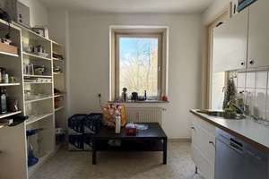 Grünwald | Helle 2-Zimmer-Wohnung mit Balkon in attraktiver Lage in Pfersee – Die vollständige Adresse der Immobilie erhältst du vom Anbieter., 86157 Pfersee-Süd, Augsburg – Vorschaubild 4