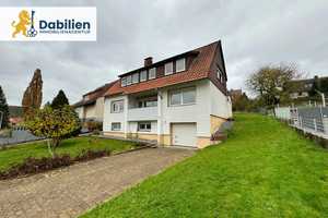 Idyllisches Wohnen in Hanglage: Einfamilienhaus mit Garage und sonniger Terrasse – Hildesheim (Kreis) – Vorschaubild 1