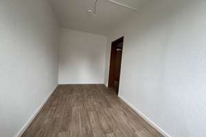 ++  Bequem im Erdgeschoss 3-Zimmer-Wohnung  mit DUSCHE  ++ – Carl-von-Ossietzky-Straße 112, 9127 Gablenz, Chemnitz – Vorschaubild 10