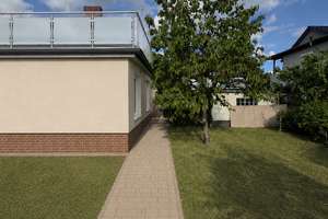 Erstbezug nach hochwertiger Kernsanierung – Moderne Doppelhaushälfte mit XXL-Garage, Dachterrasse un – Schillerstraße 17, 31535 Neustadt am Rübenberge – Vorschaubild 2