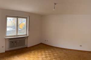 2,5-Zimmer  mit Garten fußläufig zur Münchner Freiheit – Die vollständige Adresse der Immobilie erhältst du vom Anbieter., 80802 Münchner Freiheit, München – Vorschaubild 4