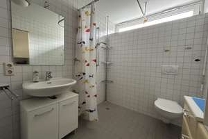 Seniorengerechte 3 Zimmer Wohnung mit Einbauküche in Neu-Ulm

 – Die vollständige Adresse der Immobilie erhältst du vom Anbieter., 89233 Neu-Ulm – Vorschaubild 5