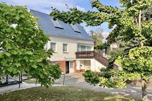 freistehendes Einfamilienhaus mit Garten, Pool, Sauna & Solarthermie