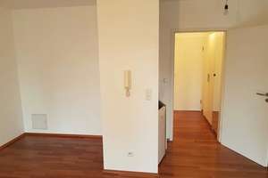 Helle 1-Zimmer-Wohnung mit Balkon und Tiefgaragenstellplatz in Würzburg – Die vollständige Adresse der Immobilie erhältst du vom Anbieter., 97072 Sanderau, Würzburg – Vorschaubild 4