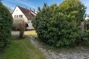 CHARMANTES REIHENENDHAUS IN GRÜNER LAGE – Die vollständige Adresse der Immobilie erhältst du vom Anbieter., 90768 Dambach, Unterfürberg, Fürth – Vorschaubild 4