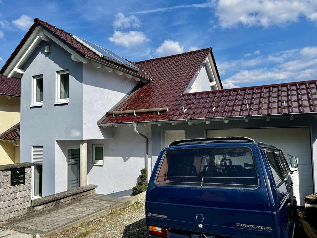 Immobilie in Höchst im Odenwald - Familienfreundliches Traumhaus in Mümling Grumbach mit Ausblick, Garten und Grillplatz
 - Bild 2
