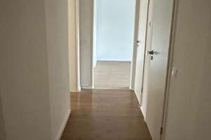 Attraktive, gepflegte 3 Zimmerwohnung in 47055 Duisburg Wanheimerort, zentrale Lage zu vermieten.