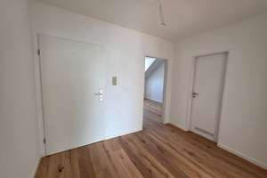Charmante Dachgeschosswohnung in München  – Franz-Wüllner-Str. 15, 81247 Obermenzing, München – Vorschaubild 4