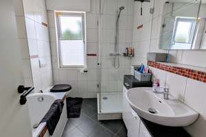 ++E-VOGELHEIM++RHM++EEK *C* ++ GEPFLEGTE LAGE++MIT GARTEN++TERRASSE++EINZELGARAGE++KFZ-STELLPLATZ++ – Die vollständige Adresse der Immobilie erhältst du vom Anbieter., 45356 Vogelheim, Essen – Vorschaubild 19