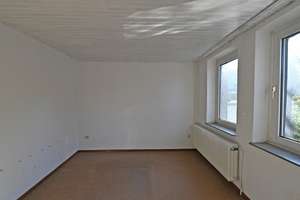 Mach mich wieder schön :) Sanierungsbedürftige DHH mit Garten & Garage in Frillendorf – Die vollständige Adresse der Immobilie erhältst du vom Anbieter., 45139 Frillendorf, Essen – Vorschaubild 9